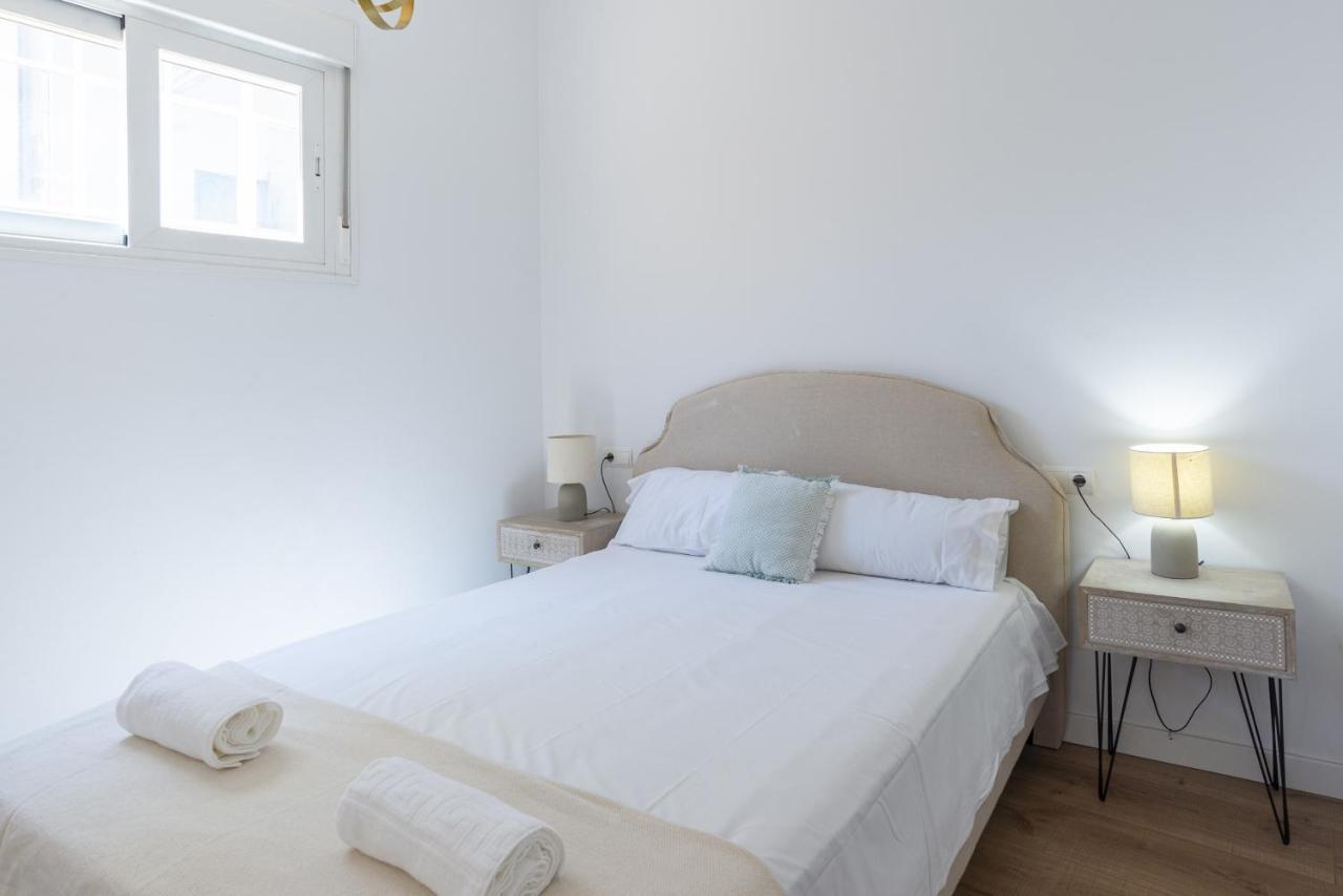 Urbe10 Terrace Constitucion 1 Bedroom Apartment Малага Екстериор снимка